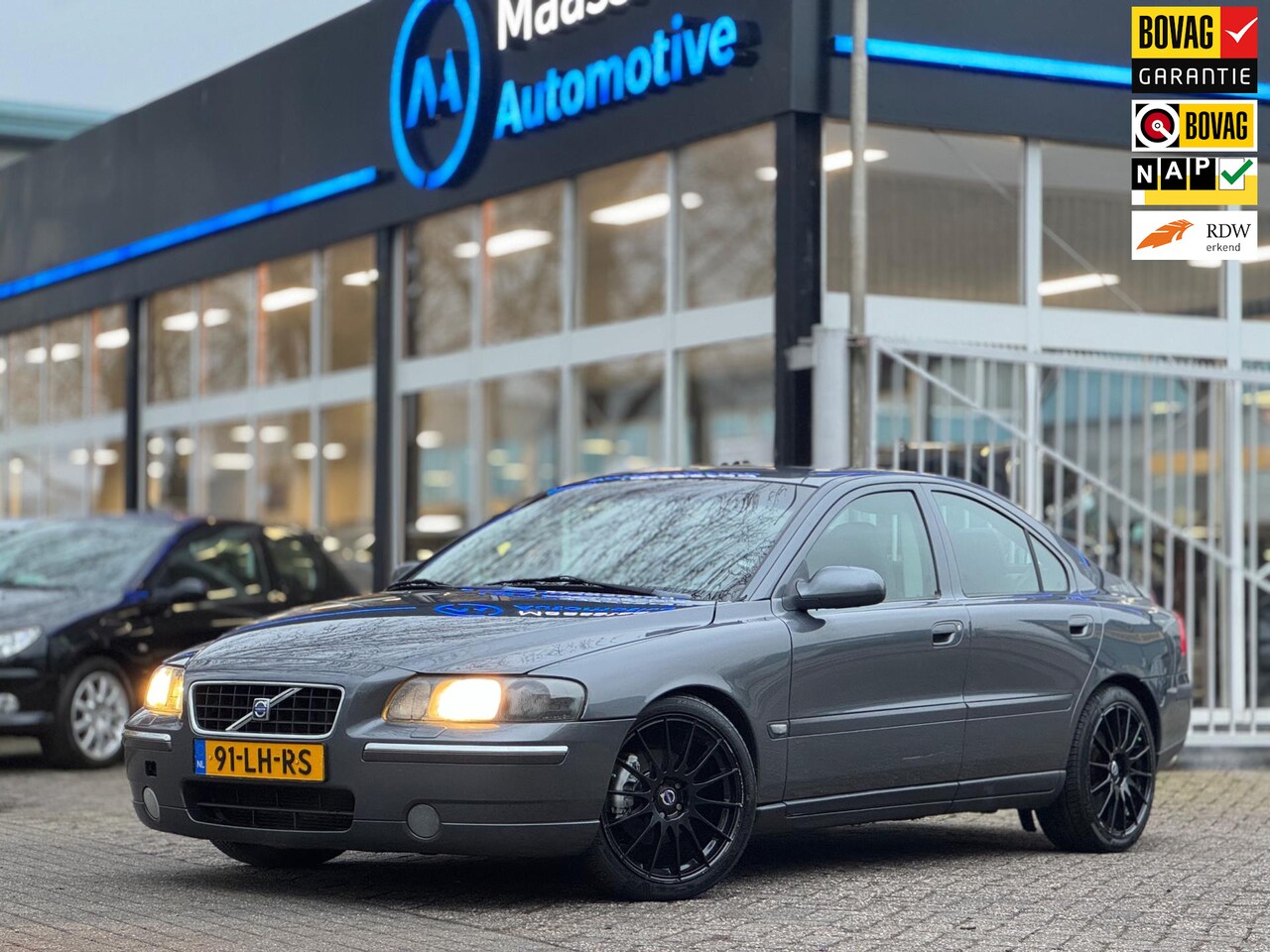 Volvo S60 - 2.4D Edition|LM velgen|Airco|Uniek|Trekhaak|Mooie kilometerstand - AutoWereld.nl