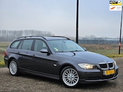 BMW 3-serie Touring - 318i Automaat| 1e Eignr| Stoelverw| Cruise| Nap| Boekjes