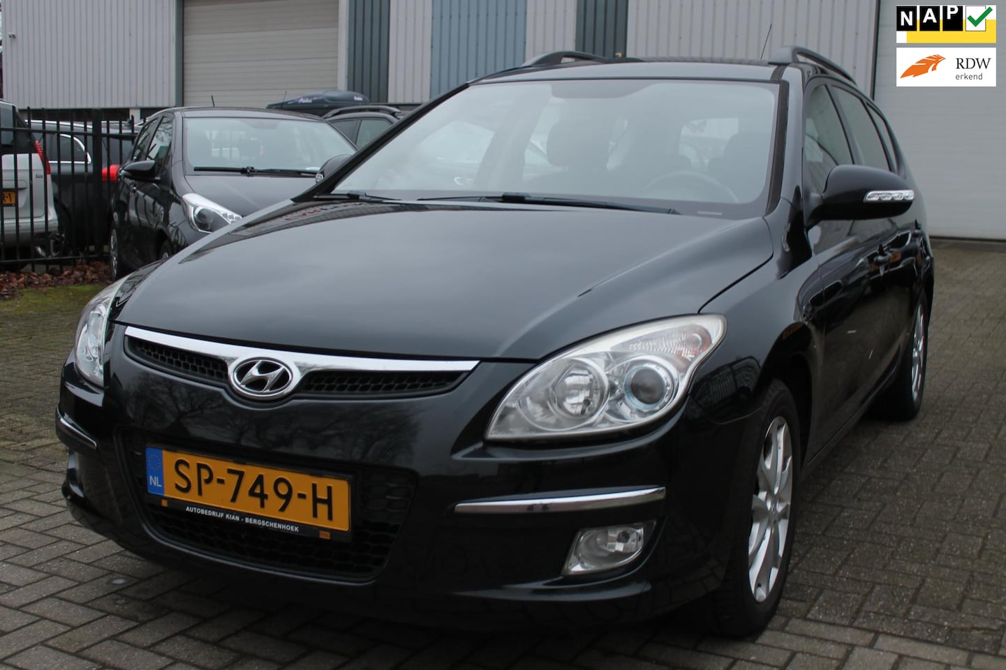 Hyundai i30 CW - 1.6 CRDi Active Airco Trekhaak Nette Auto! - AutoWereld.nl