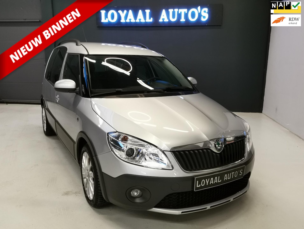 Skoda Roomster - 1.2 TSI Ambition | AUT | AIRCO | CRUISE | TREKHAAK | NAP | APK. - AutoWereld.nl