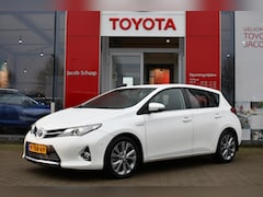 Toyota Auris - 1.8 Hybrid Executive Automaat 136pk | Navigatie | PDC vóór- & achter | Stoelverwarming | D