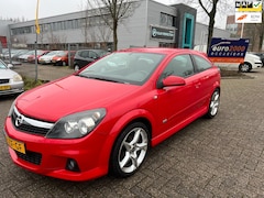 Opel Astra GTC - 1.8 Sport OPC-Line - RECARO - LEDER - NAP