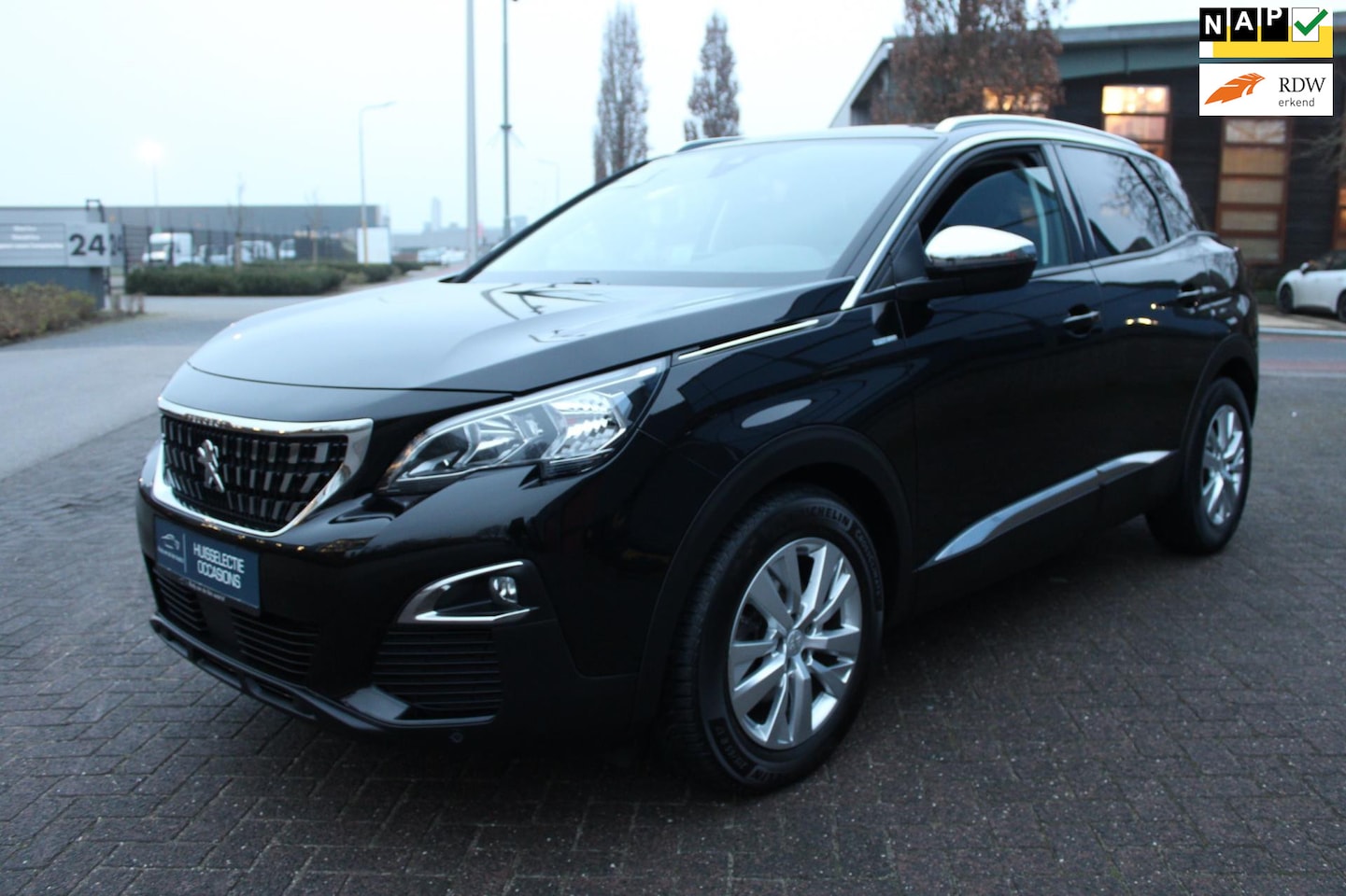 Peugeot 3008 - 1.2 PureTech Allure 1e eigenaar NIEUWE DISTRIBUTIERIEM - AutoWereld.nl