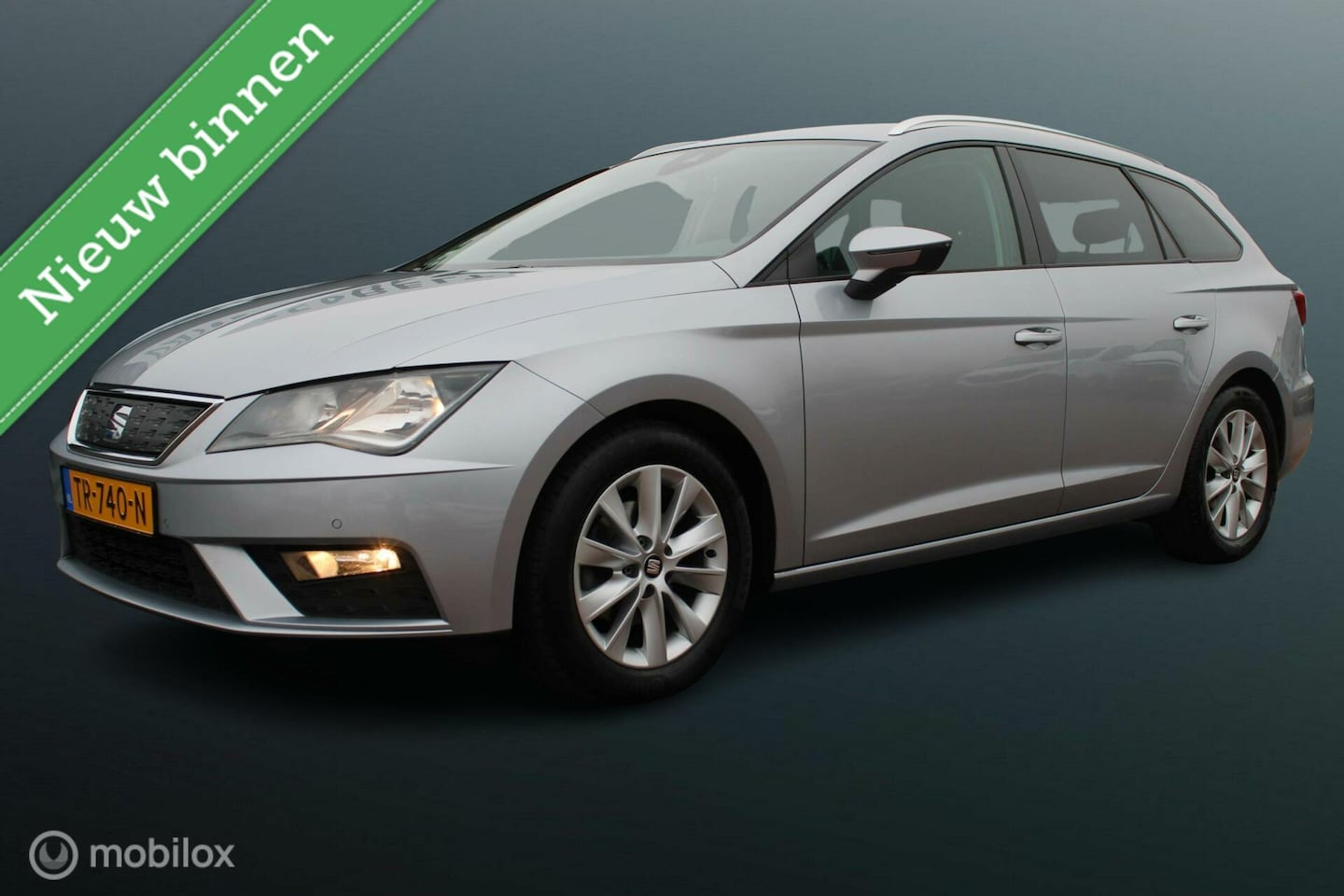 Seat Leon ST - 1.0 EcoTSI 116 PK Automaat,Style Business Intense, Donker glas, Navi, App connect, Cruise, - AutoWereld.nl