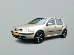 Volkswagen Golf - 1.6-16V Comfortline | Nieuwe APK + Beurt | Airco | LM-Velgen | 5-Deurs |