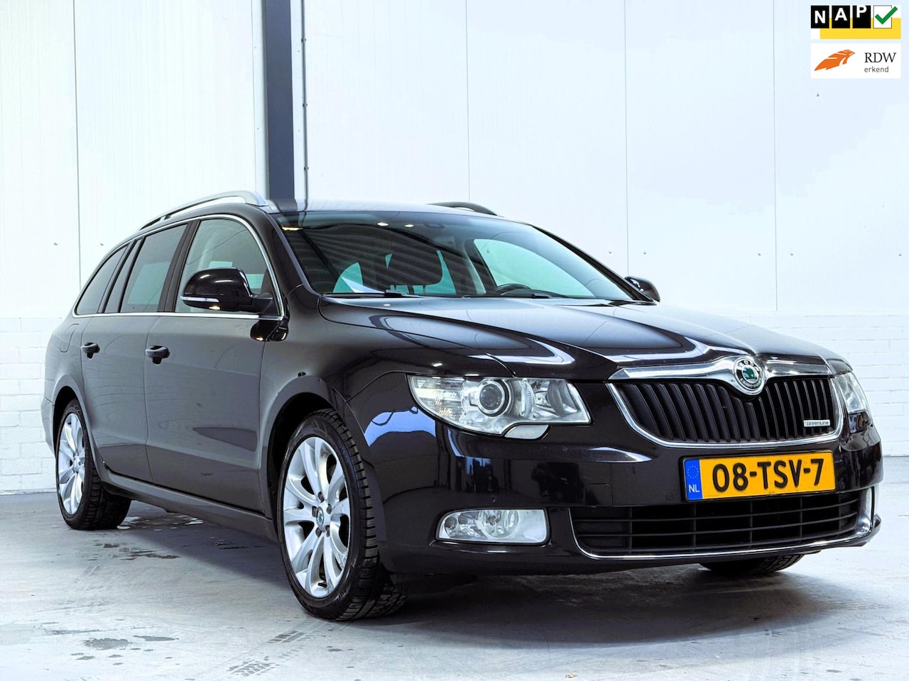 Skoda Superb Combi - 1.6 TDI Greenline Ambition Business Line 1.6 TDI Greenline Ambition Business Line - AutoWereld.nl