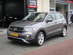 Volkswagen T-Cross - 1.0 TSI Style Aut Leer Clima Carplay