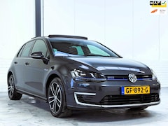 Volkswagen Golf - 1.4 TSI GTE Highline Pano