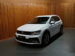 Volkswagen Tiguan - 1.5 TSI HIGHLINE BUSINESS R-LINE AUTOMAAT