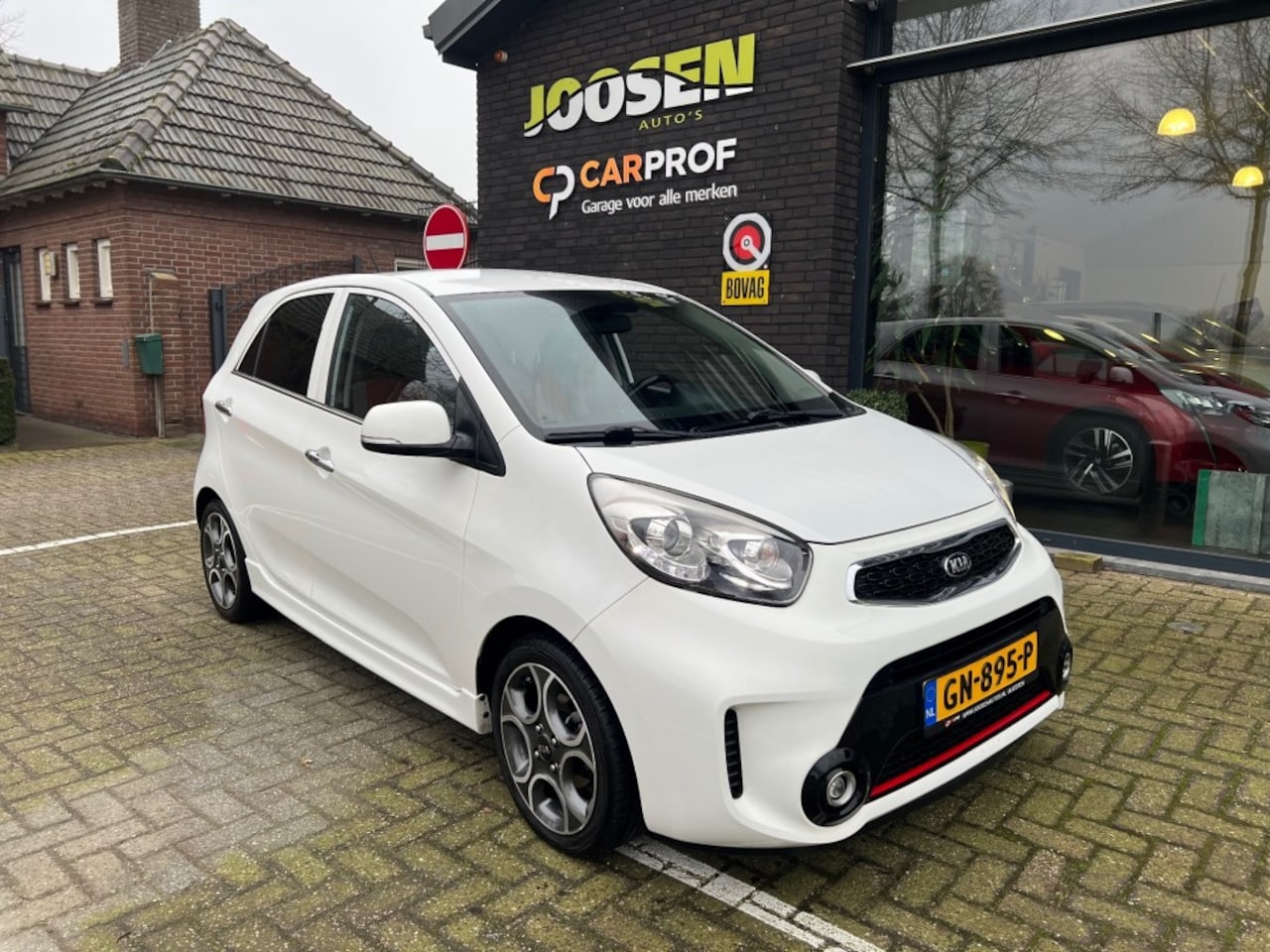 Kia Picanto - 1.2 CVVT SportsLine 1.2 CVVT SPORTSLINE - AutoWereld.nl