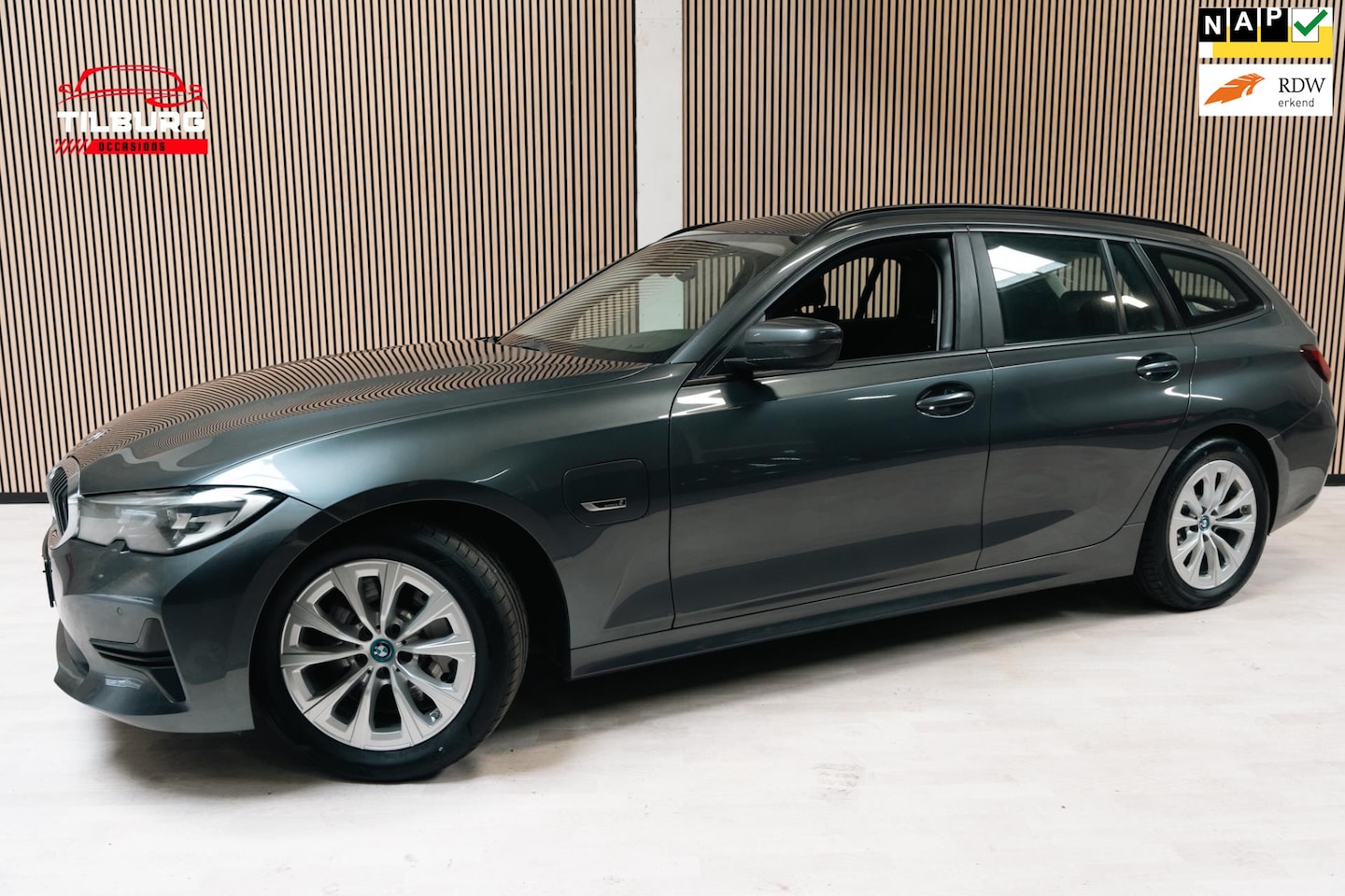 BMW 3-serie - 330e xDrive High Executive 330e xDrive High Executive - AutoWereld.nl