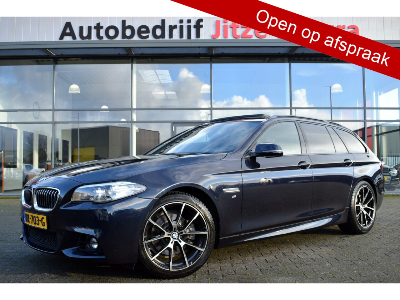 BMW 5-serie Touring - 520i Automaat M-Sport High Executive Zwart Leder | Panoramadak | Elektrische Stoelen | Cam - AutoWereld.nl