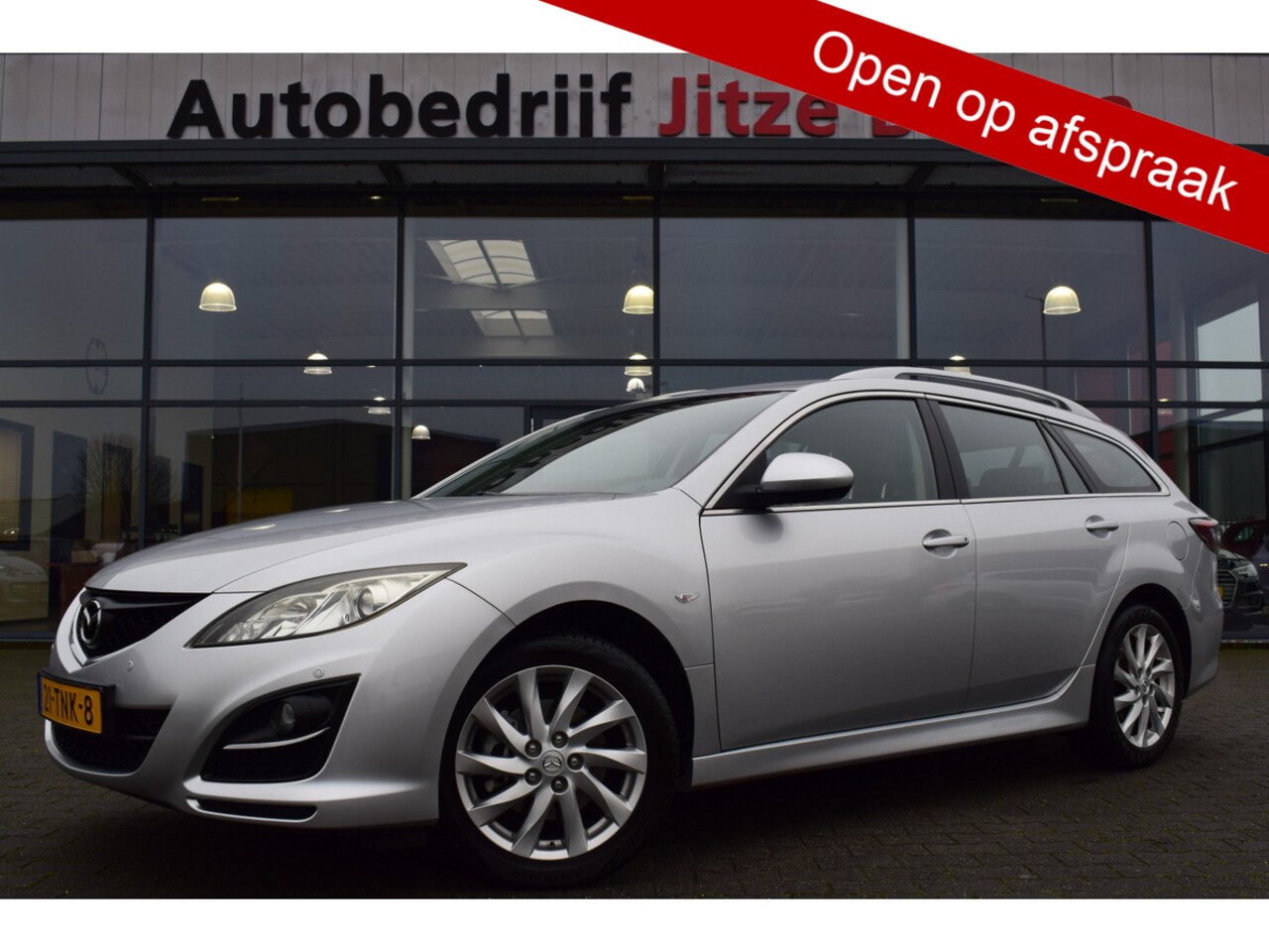 Mazda 6 Sportbreak - 2.0 Business+ ECC | Carplay | Xenon | 17 Inch LMV | Trekhaak | Stoelverwarming - AutoWereld.nl