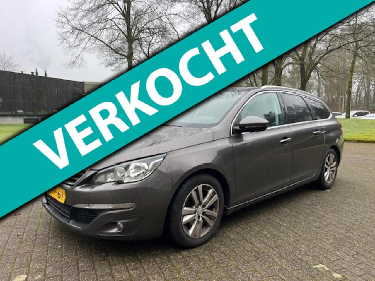 Peugeot 308 SW - 1.6 BlueHDI Blue Lease Executivef Panoramadak - AutoWereld.nl