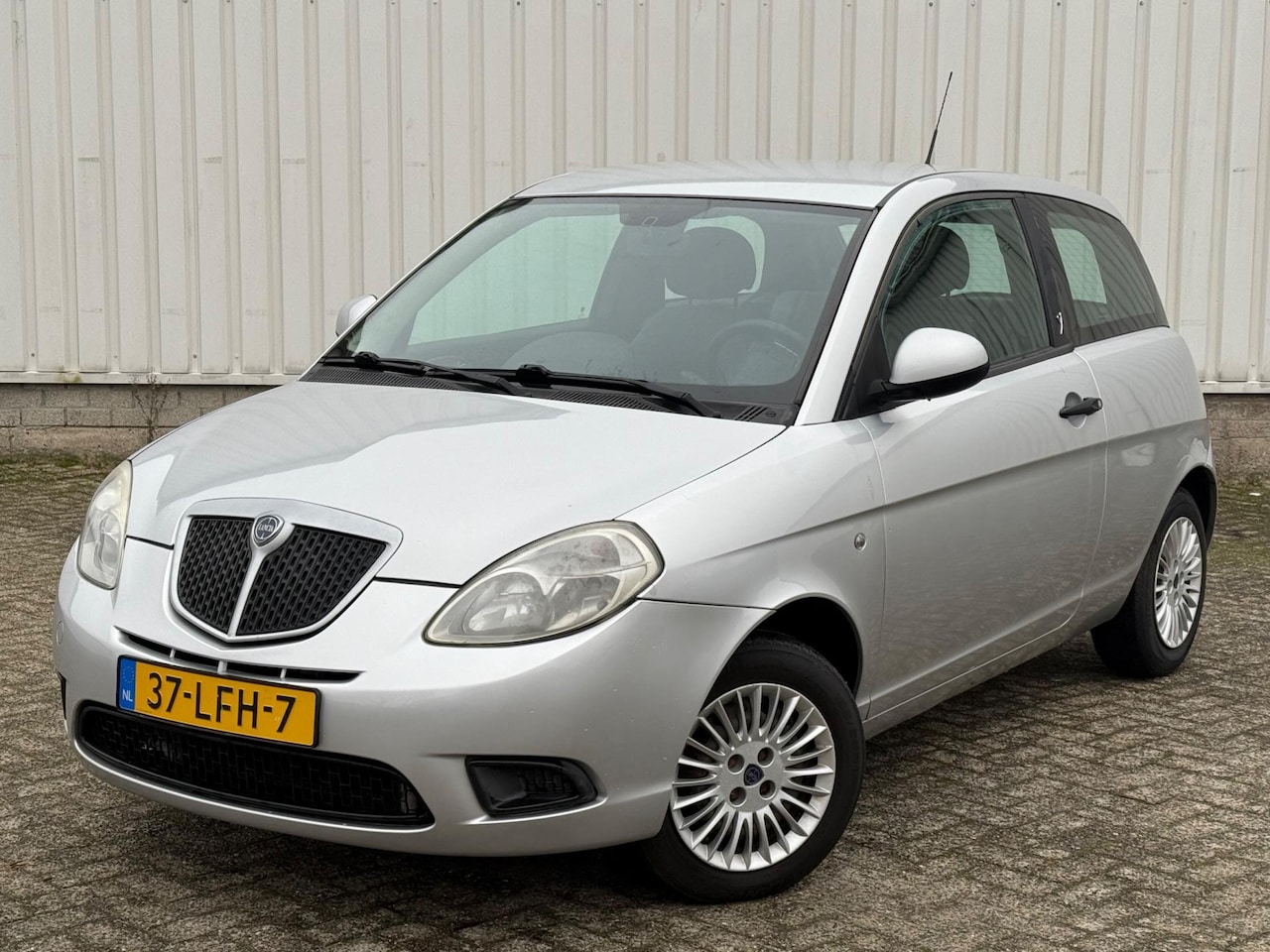 Lancia Y(psilon) - Ypsilon 1.2 Argento Airco - AutoWereld.nl