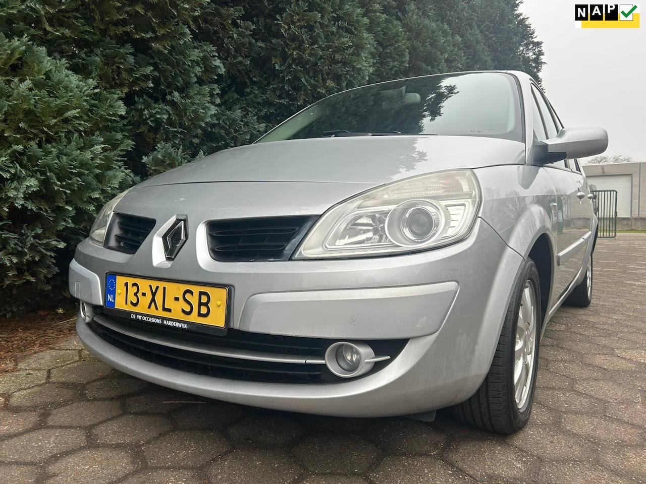 Renault Grand Scénic - 2.0-16V Tech Line - Panorama Dak - AutoWereld.nl