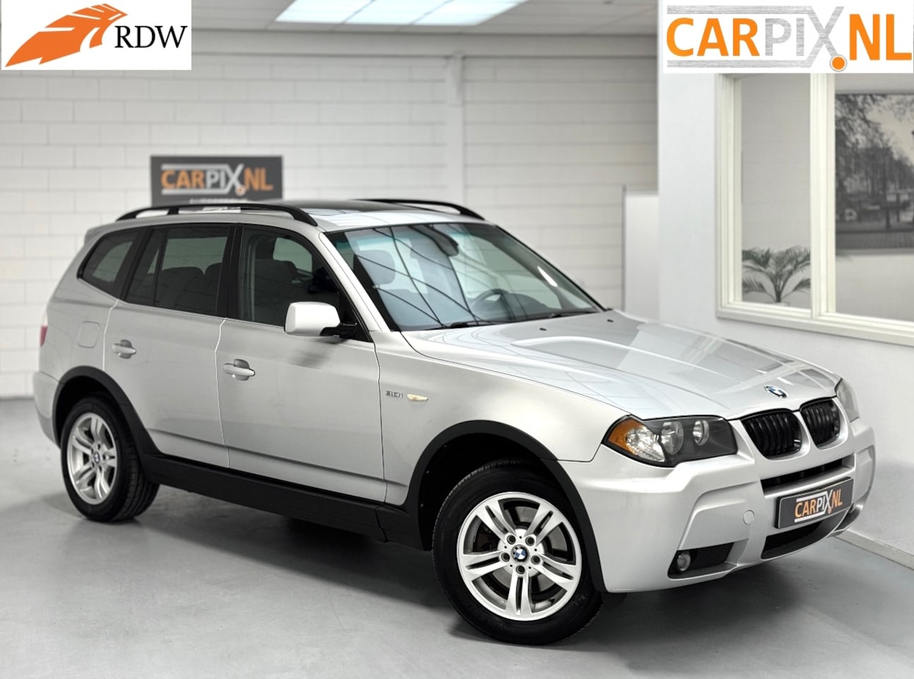 BMW X3 - 3.0i 229hp, 6 cylinder, Panodak, Leder - AutoWereld.nl