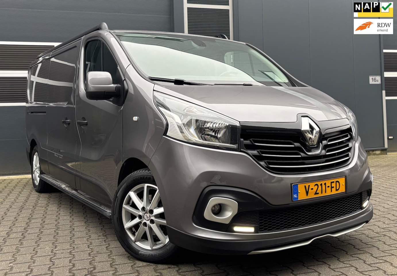 Renault Trafic - 1.6 dCi T29 L2H1 Formula Edition Energy*NW APK*BLUETOOTH*LEDER - AutoWereld.nl