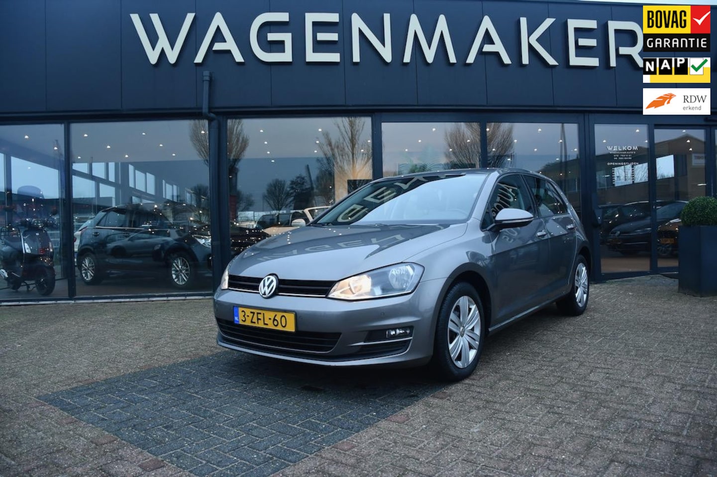 Volkswagen Golf - 1.2 TSI Comfortline Aut|Cruise|NAVI|Trekhaak - AutoWereld.nl