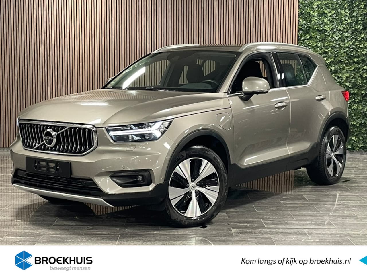 Volvo XC40 - T5 Recharge Inscription | Trekhaak | 360° Camera | Adpatieve Cruise Control | Bestuurderss - AutoWereld.nl