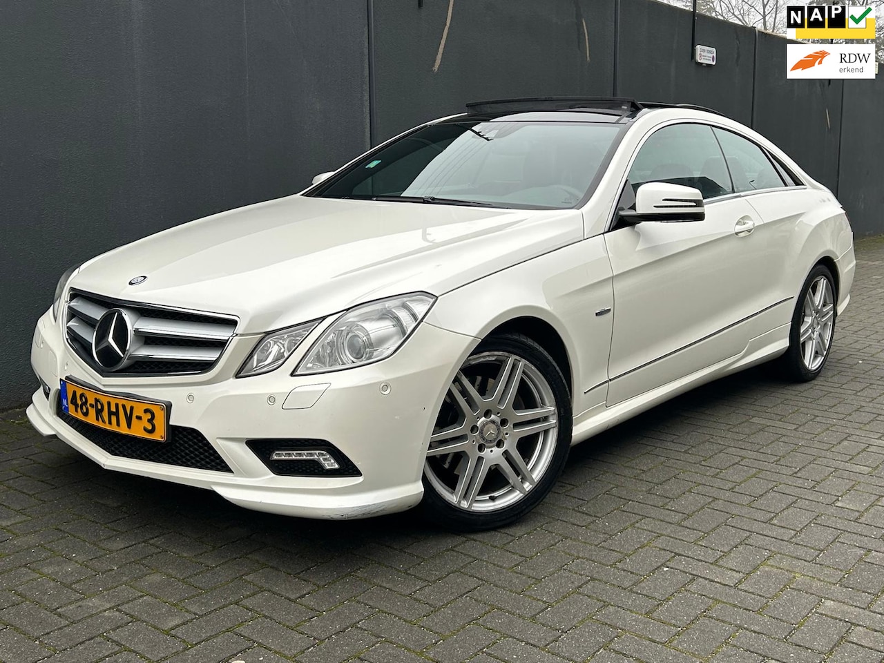 Mercedes-Benz E-klasse Coupé - 200 CGI Avantgarde / NAP / Dealer Onderh / 1e Eigenaar - AutoWereld.nl