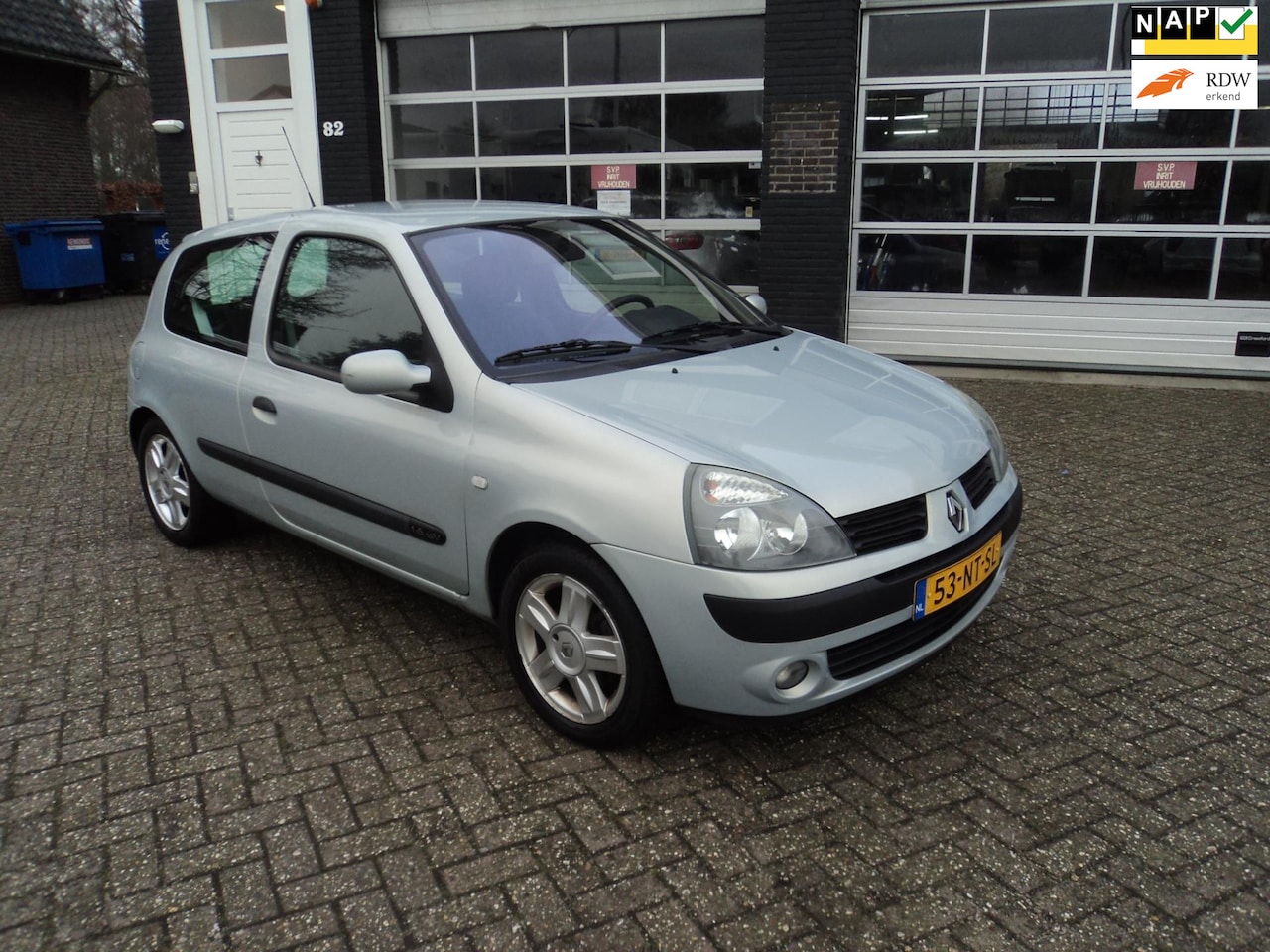 Renault Clio - 1.6-16V Dynamique Luxe Clima Trekhaak - AutoWereld.nl