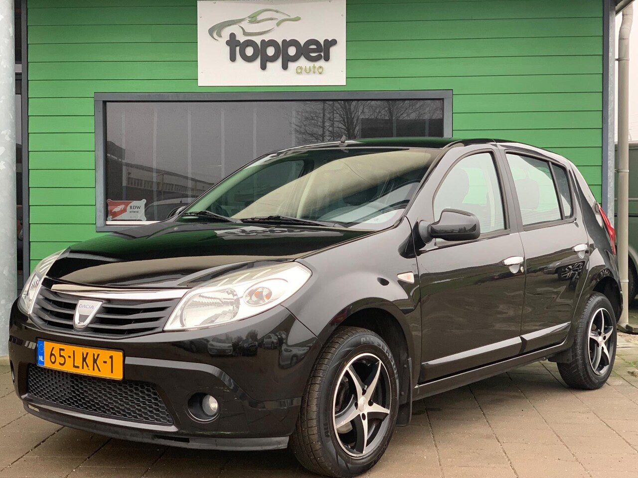 Dacia Sandero - 1.2 Lauréate / Airco / Met APK / Elekt. Ramen / - AutoWereld.nl