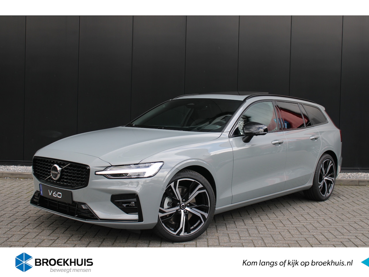 Volvo V60 - B4 Ultimate Dark | 19'' | Sportstoelen | 360 Camera | Panoramadak | Harman Kardon | BLIS | - AutoWereld.nl