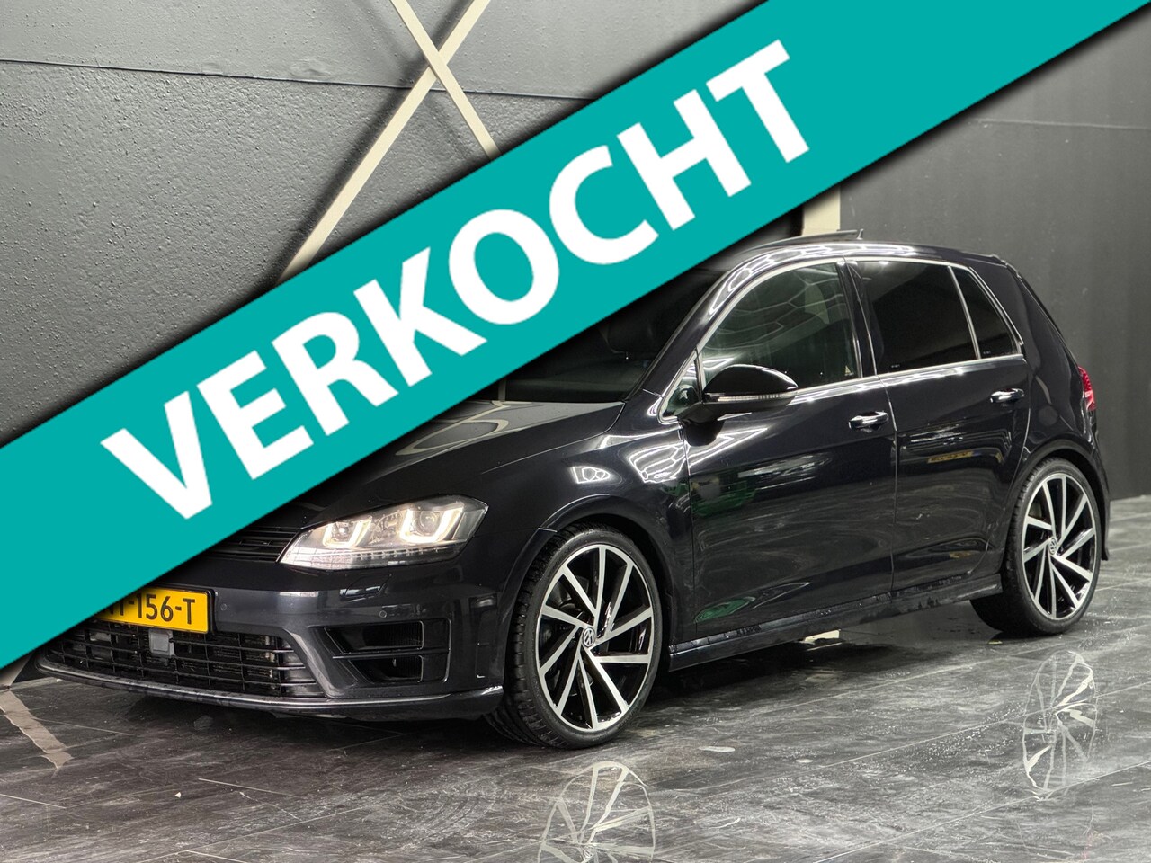 Volkswagen Golf - 2.0 TSI R 4Motion|Pano|Volledig onderhoud! - AutoWereld.nl