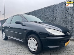 Peugeot 206 - 1.4 X-line