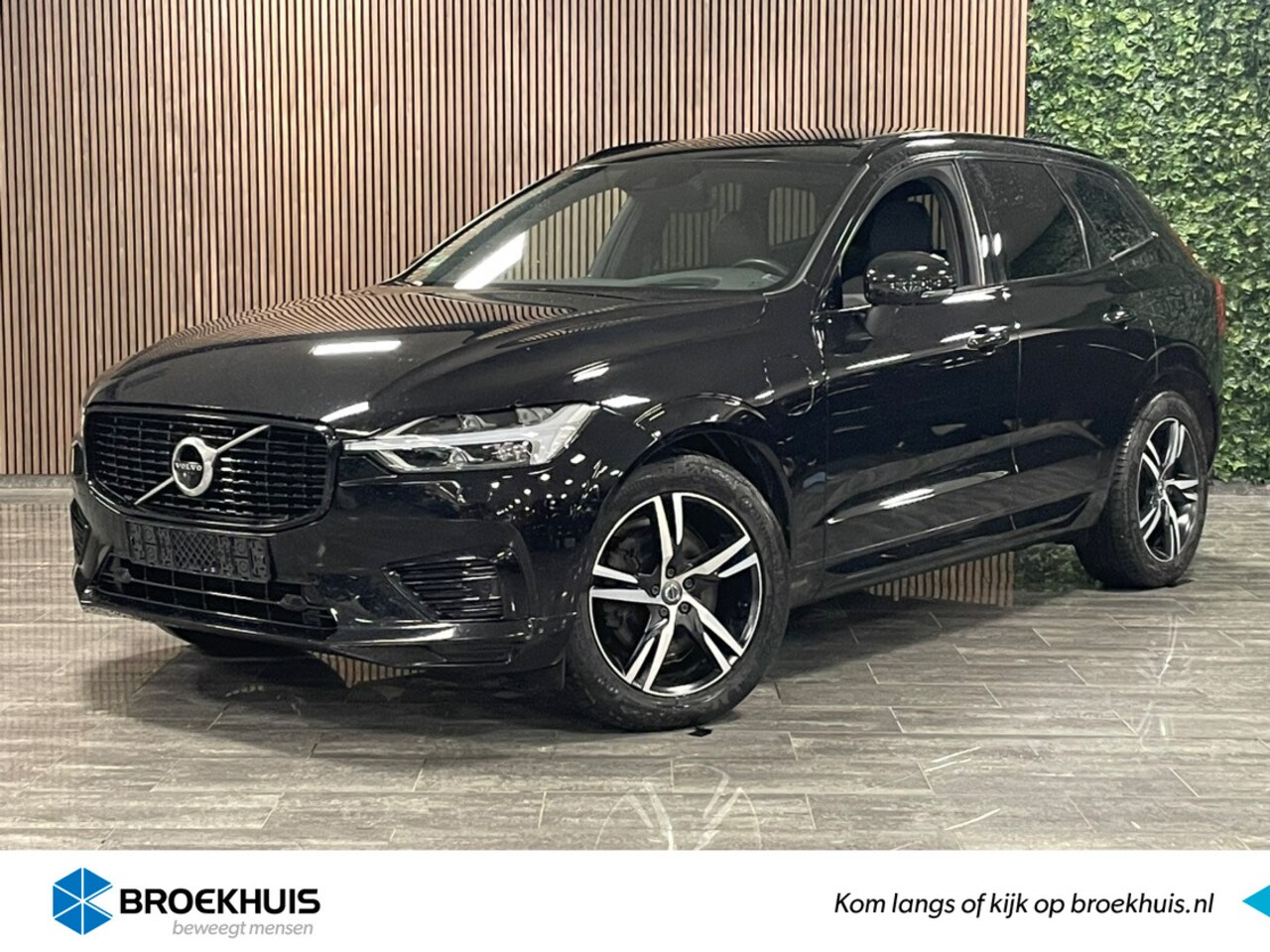 Volvo XC60 - T8 AWD Recharge R-Design | Luchtvering | Trekhaak | 360° Camera | Head-Up Display | Harman - AutoWereld.nl