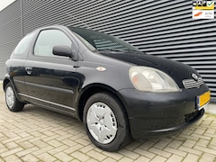 Toyota Yaris - 1.3-16V VVT-i Luna