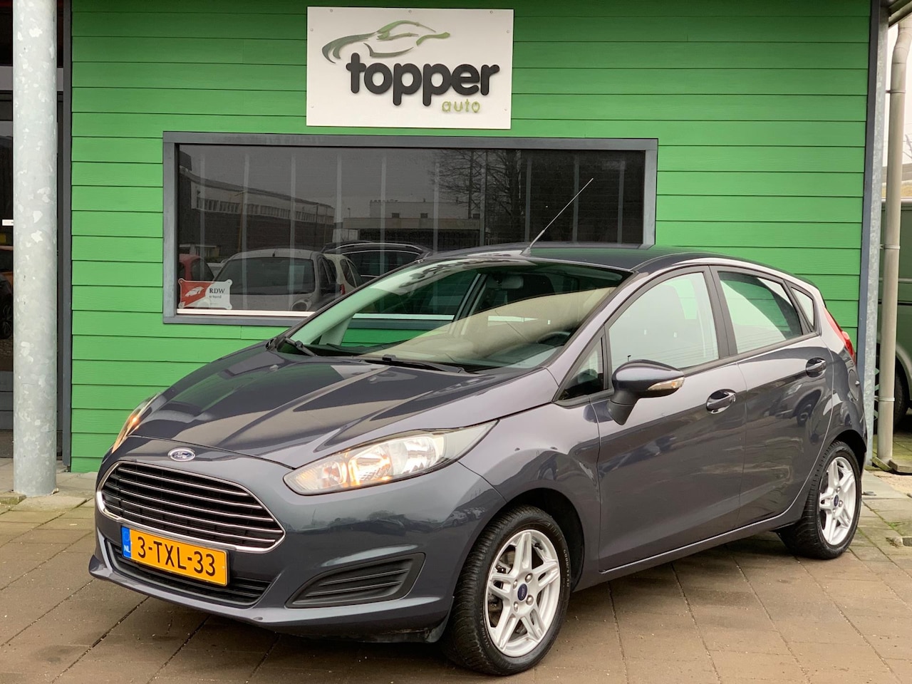 Ford Fiesta - 1.0 Titanium / Navigatie / CruiseControl / - AutoWereld.nl