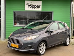 Ford Fiesta - 1.0 Titanium / Navigatie / CruiseControl /