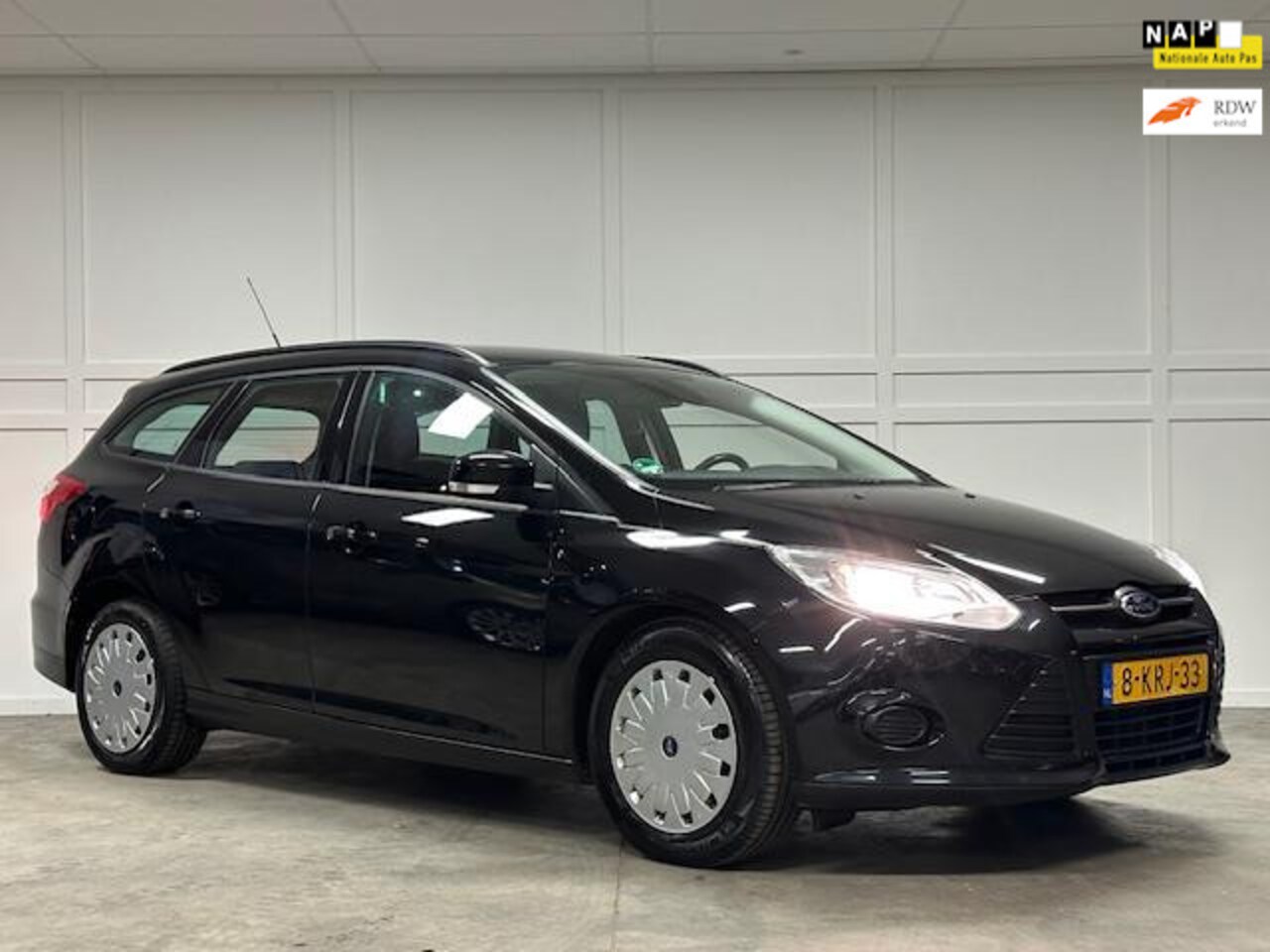 Ford Focus Wagon - 1.6 TDCI / 2013 / Airco / Navi / Cruise / PDC / Trekhaak - AutoWereld.nl