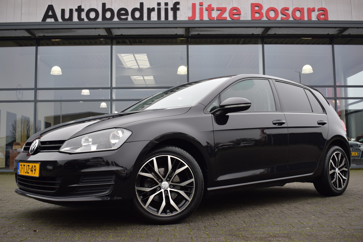 Volkswagen Golf - 1.2 TSI Trendline 1.2 TSI Trendline - AutoWereld.nl