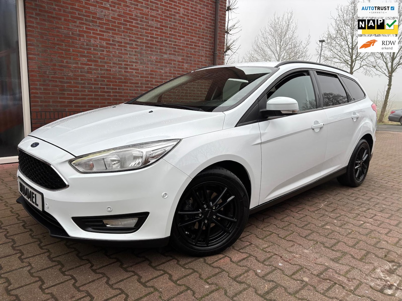 Ford Focus Wagon - 1.0 Titanium 1.0 Titanium - AutoWereld.nl