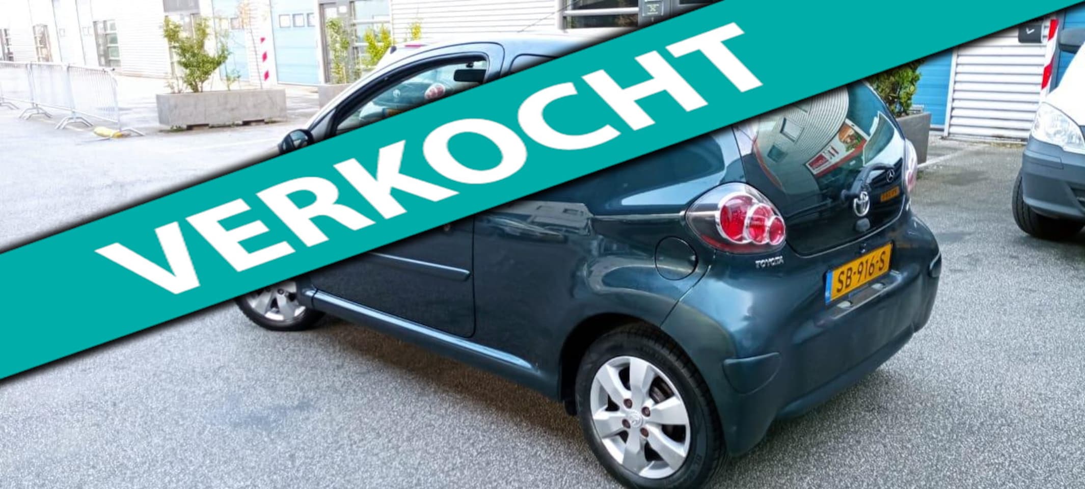 Toyota Aygo - 1.0/Airco/Elek Pakket/Nw APK/Garantie - AutoWereld.nl