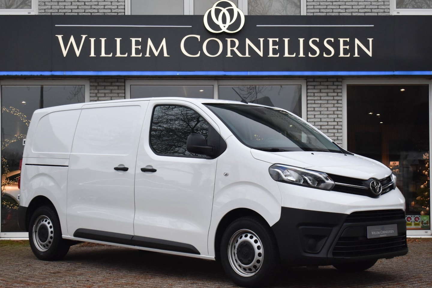 Toyota ProAce Worker - 2.0 D-4D Live Apple Carplay PDC Cruise Betimmering - AutoWereld.nl