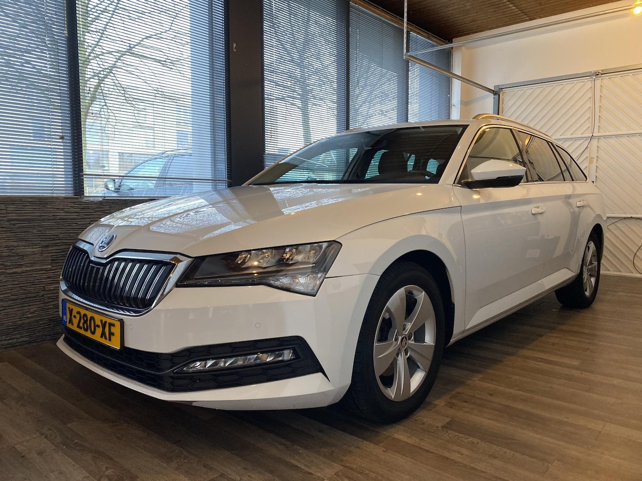 Skoda Superb Combi - 1.5 TSI ACT Business Edition 1.5 TSI ACT Business Edition - AutoWereld.nl