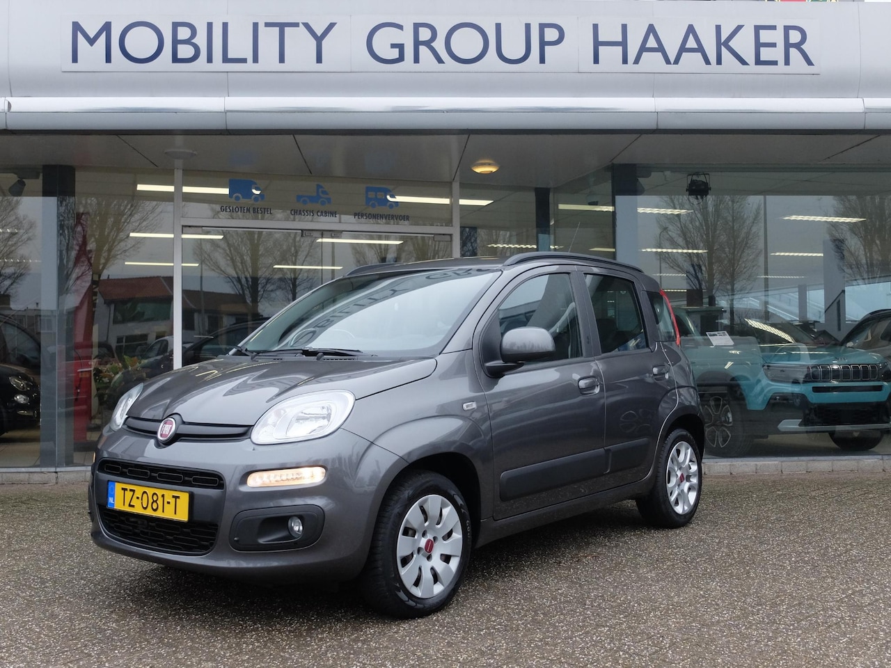 Fiat Panda - 0.9 TwinAir Lounge AUTOMAAT I 1e eigenaar I Parkeersens. I Airco I Dealer Onderhouden - AutoWereld.nl