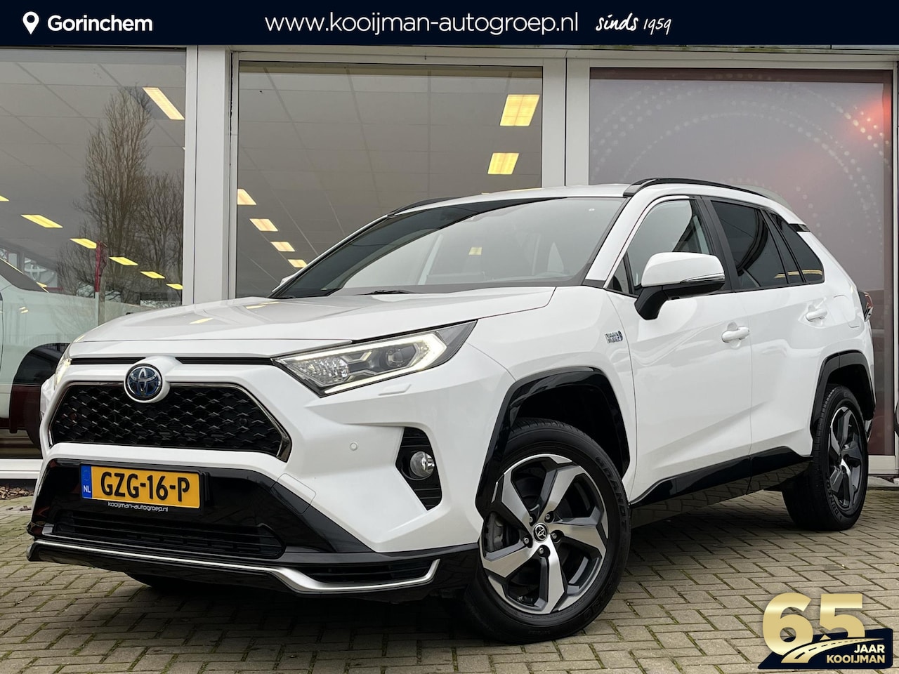 Toyota RAV4 - 2.5 Plug-in Hybrid AWD Business Plus Trekhaak | 1500kg trekgewicht | Leder | Apple Carplay - AutoWereld.nl