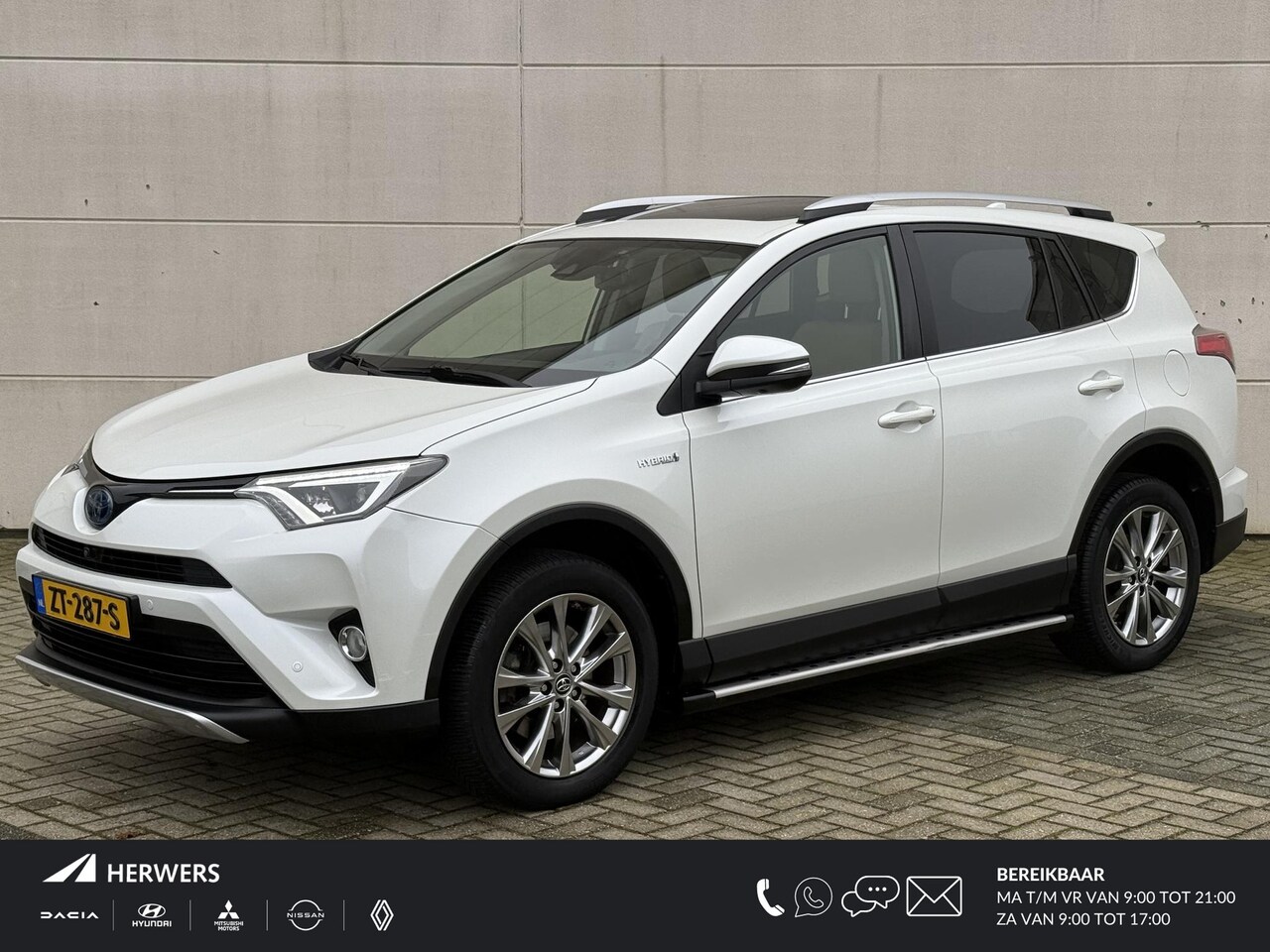 Toyota RAV4 - 2.5 Hybrid Executive / Navigatie / Xenon verlichting / Lederen bekleding / Trekhaak / Vier - AutoWereld.nl