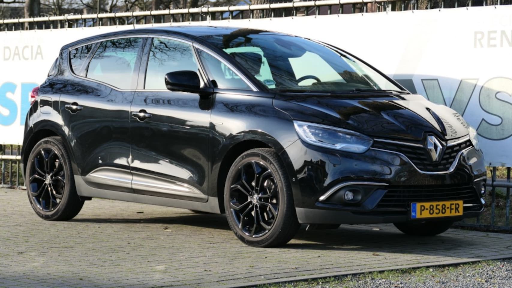 Renault Scénic - TCe 140 EDC Automaat Black Edition - AutoWereld.nl