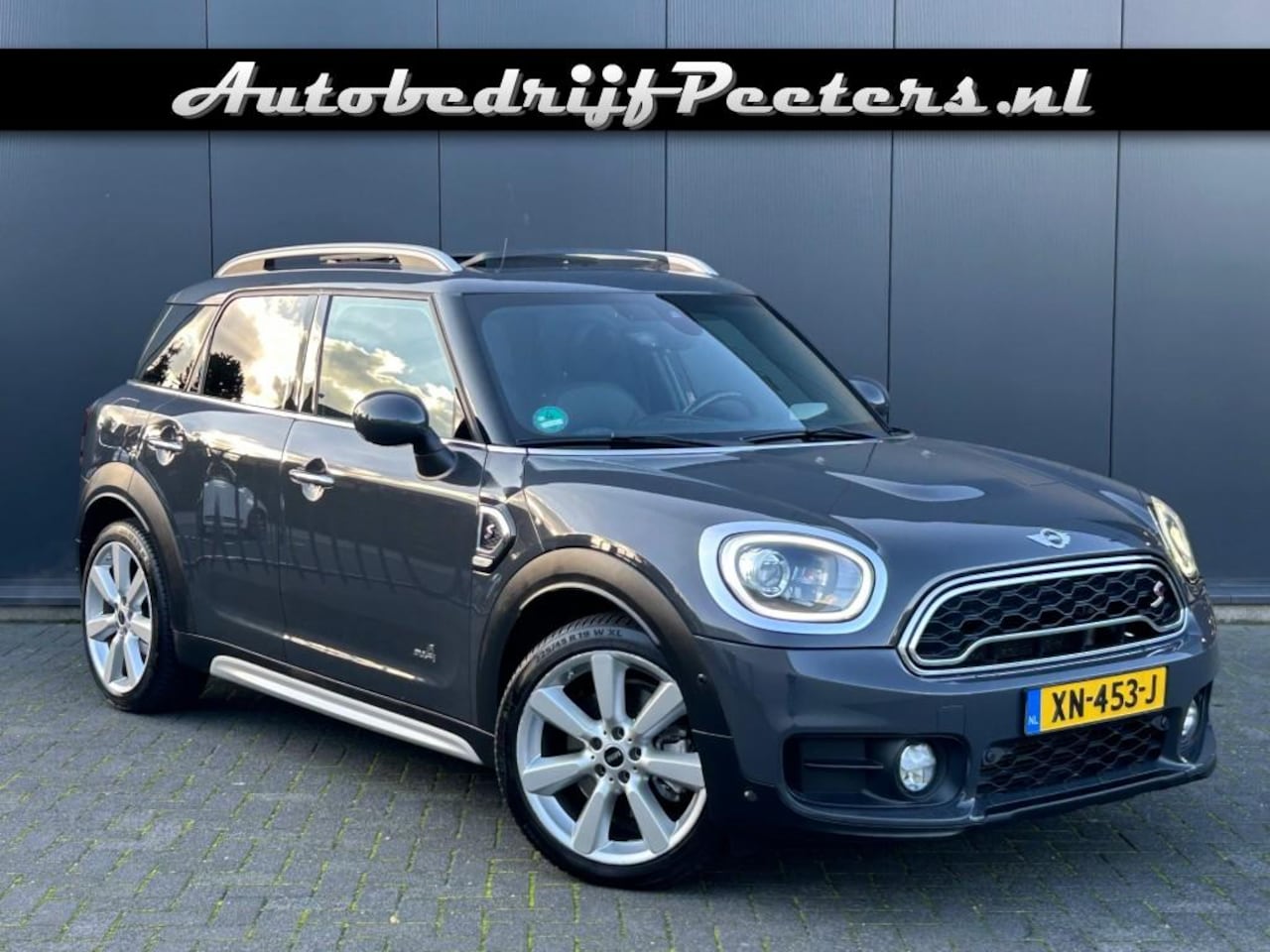 MINI Countryman - 2.0 S All4 Aut. P-dak Leder LED Navi Camera H/K HUD Trekhaak - AutoWereld.nl