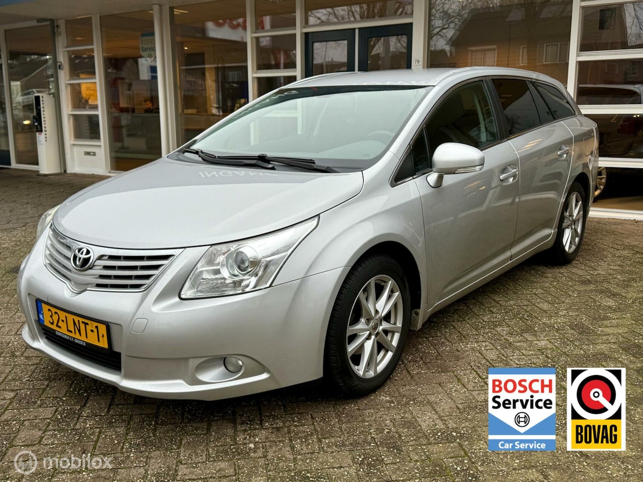 Toyota Avensis - 1.8 VVTi Business Climat, Camera, Pdc, LM.. - AutoWereld.nl