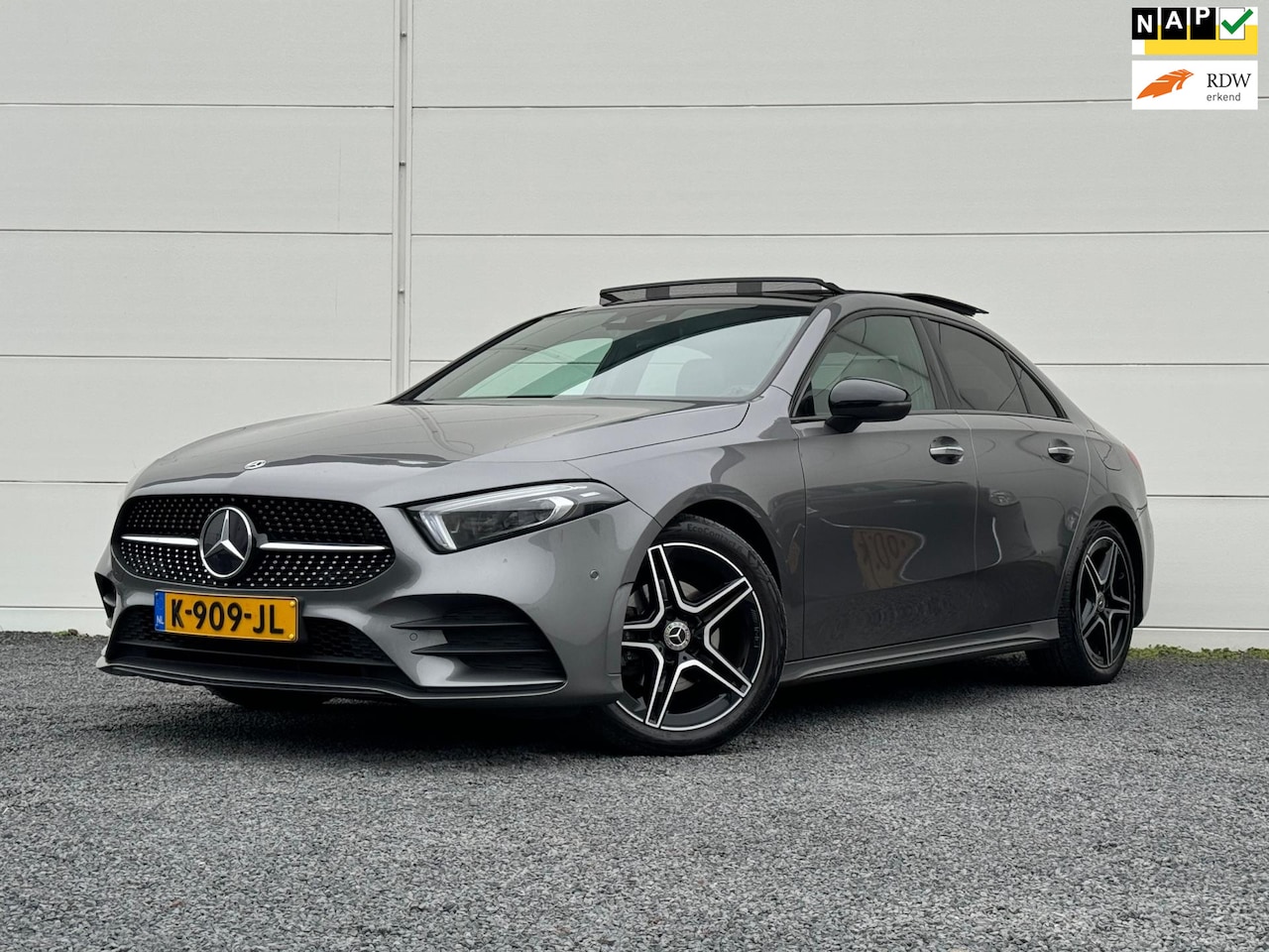 Mercedes-Benz A-klasse - 200 AMG Org NL Pano Sfeer Keyless Memory seats Dodehoekdetectie Camera Night pakket - AutoWereld.nl