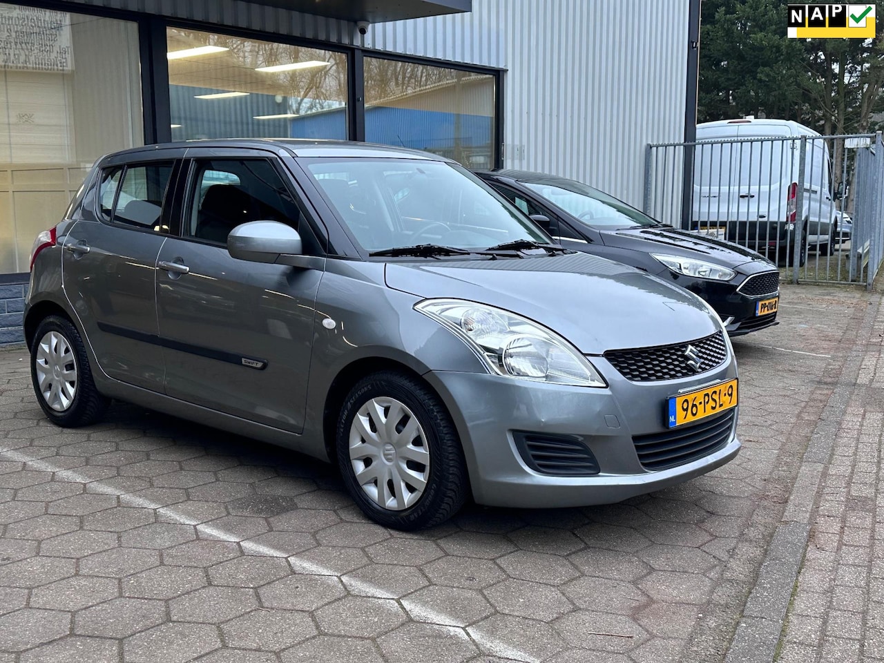 Suzuki Swift - 1.2 Comfort*Airco*Automaat*Trekhaak* - AutoWereld.nl