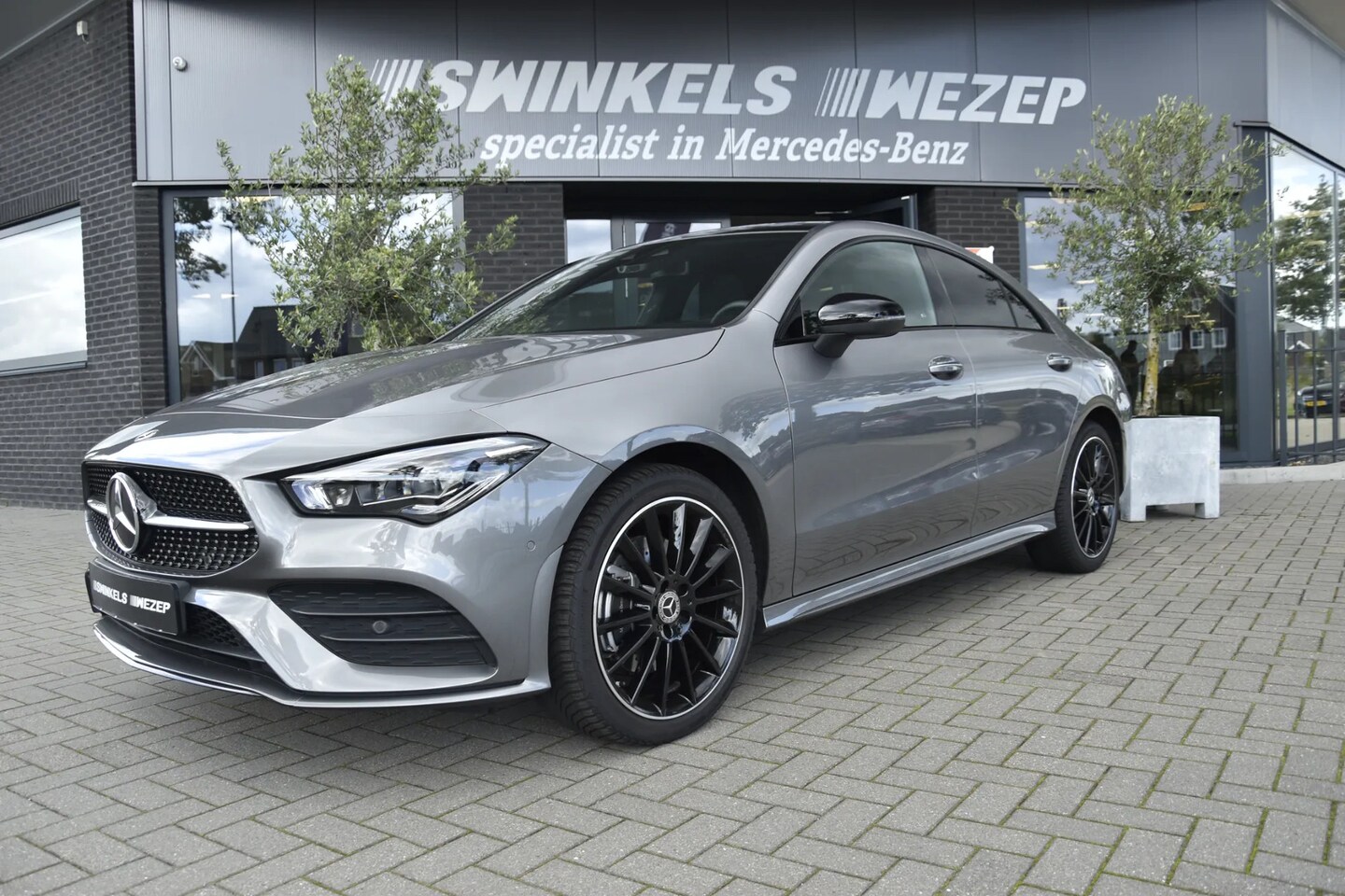 Mercedes-Benz CLA-Klasse - 250e Coupé Hybrid/benzine, Panoramadak, Automaat, AMG line - AutoWereld.nl