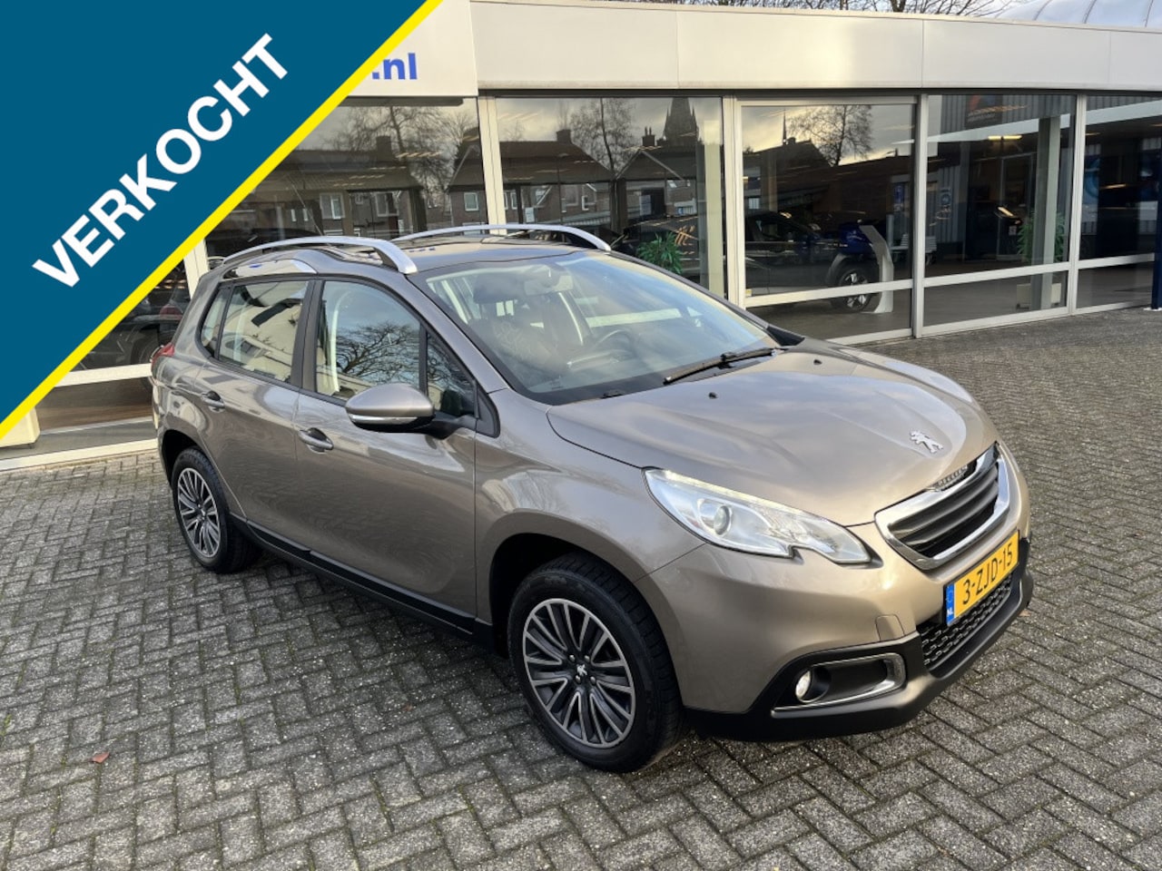 Peugeot 2008 - 1.6 VTi Active | Panorama Dak | Trekhaak - AutoWereld.nl